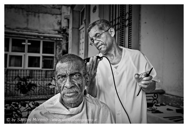 Barbería en la calle